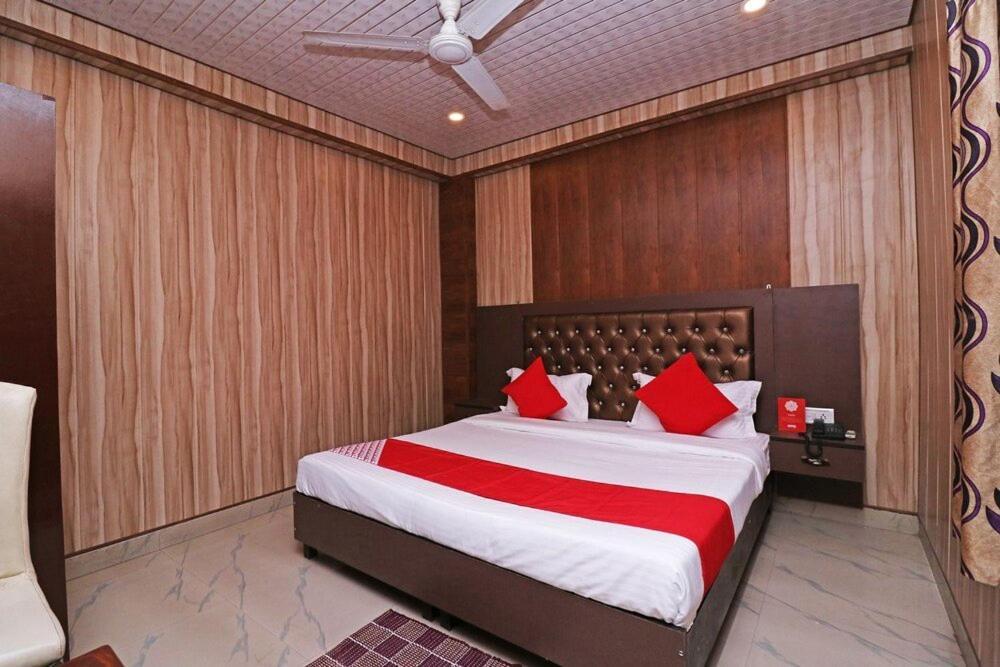 Airport Hotel Runway Neu-Delhi Exterior foto