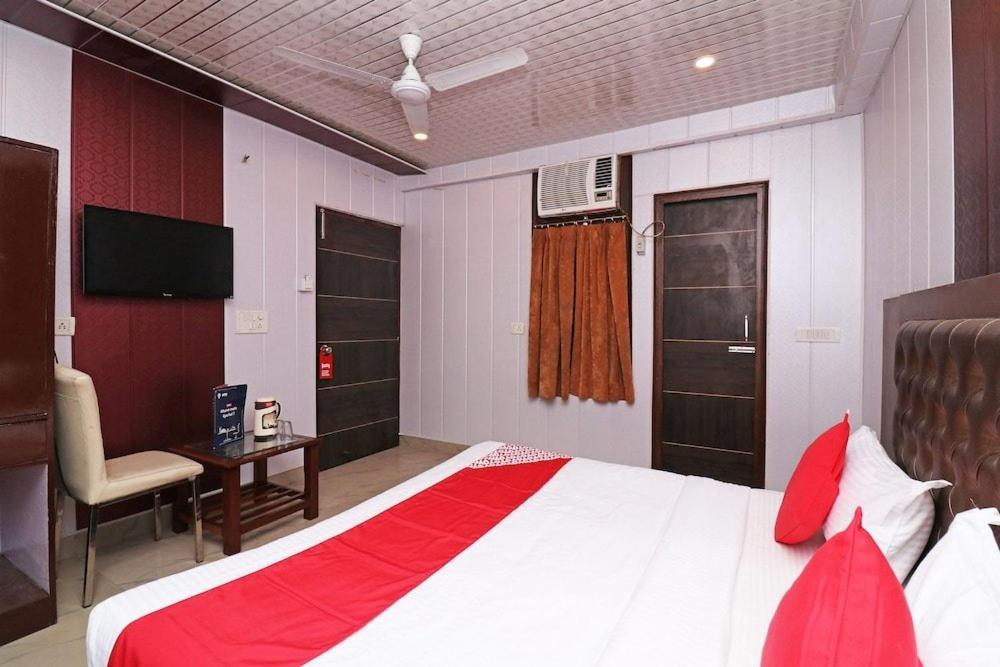 Airport Hotel Runway Neu-Delhi Exterior foto