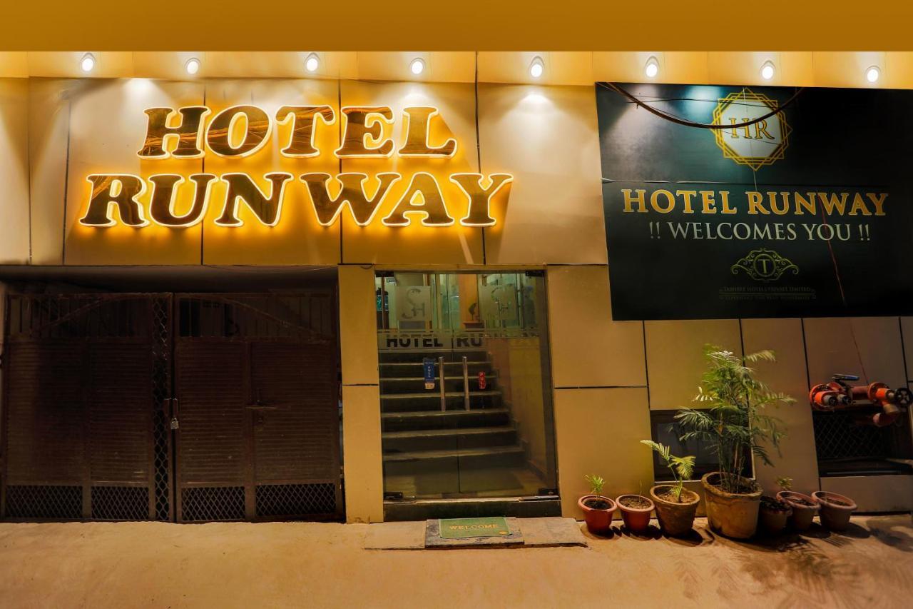 Airport Hotel Runway Neu-Delhi Exterior foto