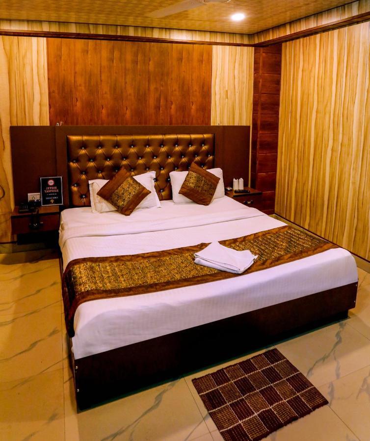 Airport Hotel Runway Neu-Delhi Exterior foto